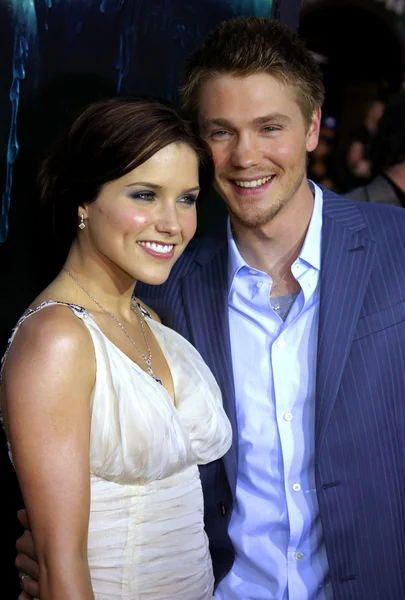 Sophia bush i chad michael murray — Zdjęcie stockowe