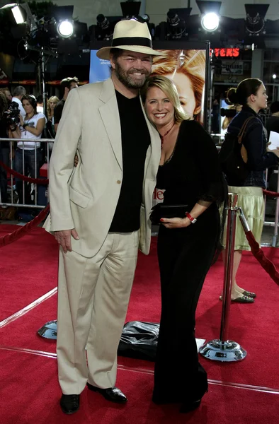 Micky Dolenz y su esposa Donna Quinter — Foto de Stock