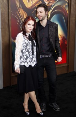 Priscilla Presley and Navarone Garibaldi