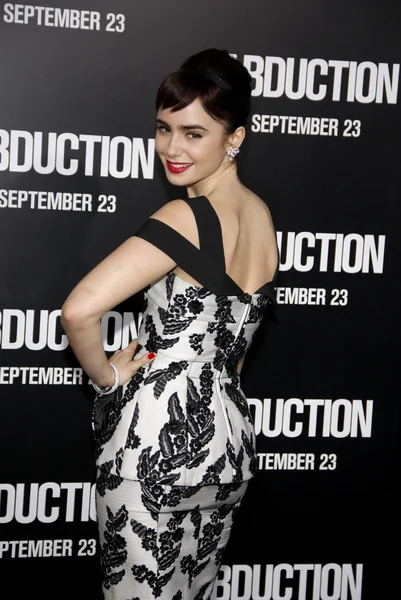 Skådespelerskan Lily Collins — Stockfoto