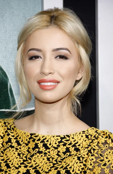 Skådespelerskan Christian Serratos — Stockfoto