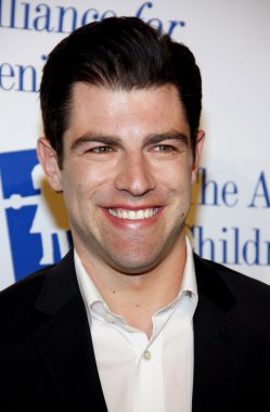 aktör Max Greenfield