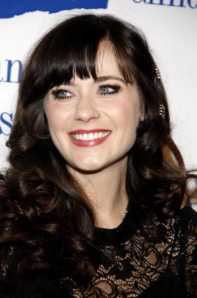 Actrita Zooey Deschanel — Fotografie, imagine de stoc