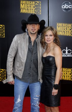 şarkıcı Jason Aldean