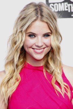 oyuncu Ashley Benson