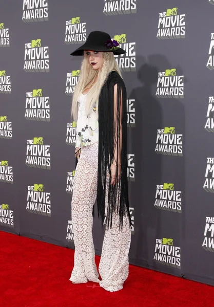 Singer-actress Kesha at the 2013 MTV Movie Awards — Stockfoto