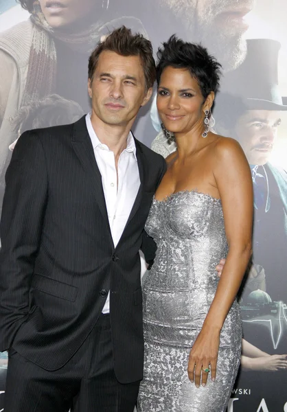 Olivier martinez a halle berry — Stock fotografie