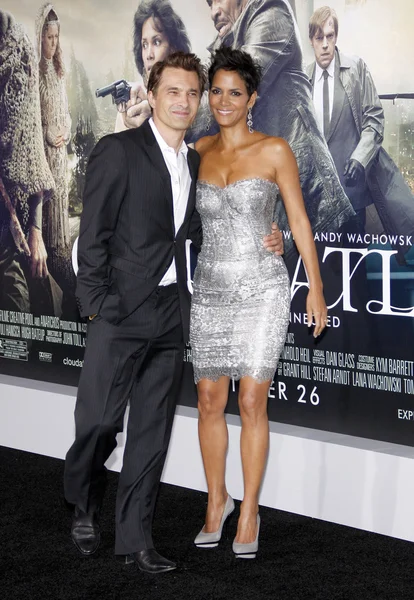 Olivier Martinez e Halle Berry — Fotografia de Stock