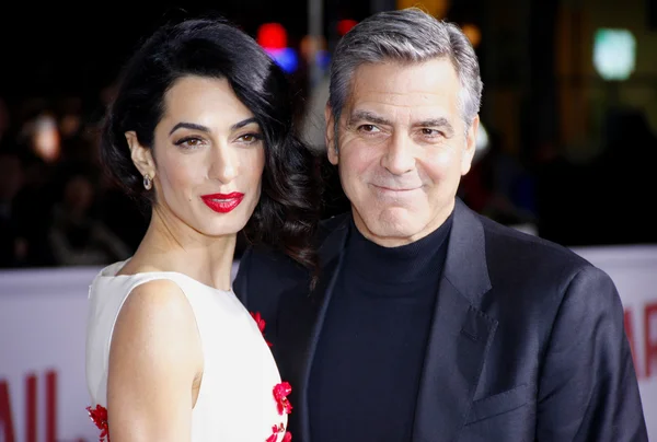 George Clooney y Amal Clooney —  Fotos de Stock