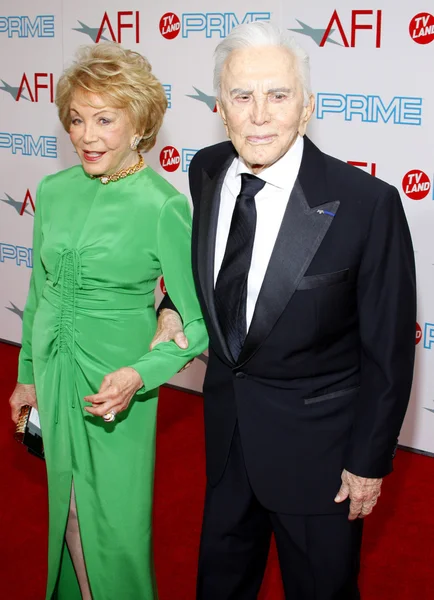 Kirk douglas und diana douglas — Stockfoto