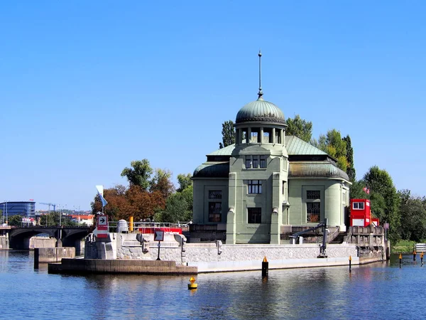 Widok Pragę Pokładu Parowca Historyczne Centrum Miasta Panorama Wełtawę Słoneczny — Zdjęcie stockowe