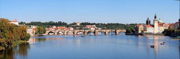 Blick Auf Prag Vom Dampferdeck Historisches Stadtzentrum Moldaupanorama Sonniger Sommertag — Stockfoto