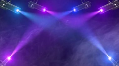 Sahnenin yakın çekimi.