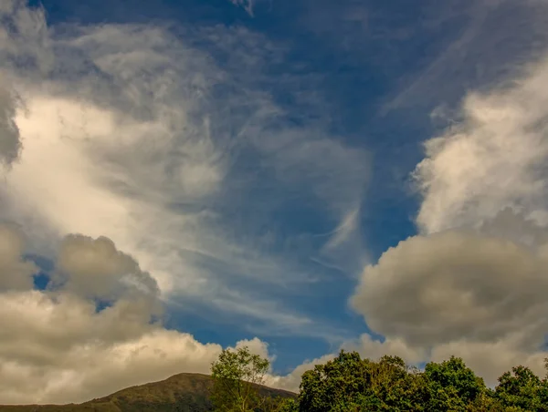 Esposizione Multipla Una Varietà Nubi Sulle Montagne Andine Della Colombia — Foto Stock