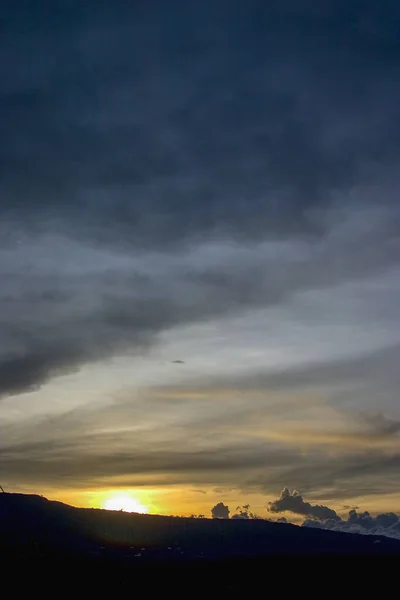 Moment Begining Dusk Andean Mountains Central Colombia Vertical — Stock Photo, Image