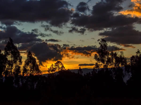 Últimos Colores Puesta Sol Sobre Las Montañas Andinas Centrales Colombia — Foto de Stock