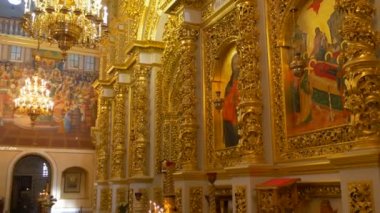 Altın Çerçeveler Gezi Altın Çerçeveler İnsanlar Freskler Simgeler Dormition Katedrali İç Ortodoks Kilisesi Babalar Halos Tablo Din Adamları Giysiler de Kalabalık Boyalı