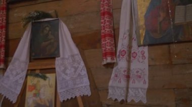 Altın Çerçeveler Yeni Yıl Ağacı Ukrayna Nakışlı Havlu Görüntüleri ile Paraskeva Pirogovo Noel İç Simgeler Görüntüler Kilisesi Burning Mumlar