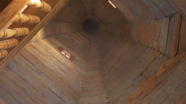 Paraskeva Pirogovo Kilisesi Noel Ahşap Kule İç Mekan Dan Simgeler Nakışlı Havlu Lar Altın Çerçeveler Yanan Mumlar Yeni Yıl Ağacı