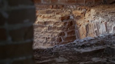 Brownstone Duvar Vakfı Bir Manastır Kırmızı Tuğla Duvar Tuğlalar Inside Bir Duvar Köşeleri Sütunlar Kemerler Gün Eski Eski Bina Antik Duvar Panorama Fallen Are