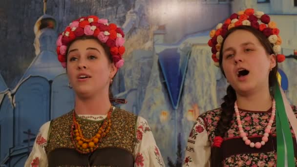 Dormition Cathedral Holy Mountains Lavra Female Choir Singing Group in National Clothes is Performing a Christmas Songs Ukraine Christmas Celebration — Stock Video