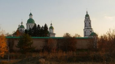 Katedral In Panorama Sgar Transfiguration Erkek Manastırı Poltava Bölge Transfiguration Katedrali ve Çan Kulesi Ukrayna Güneşli Günü
