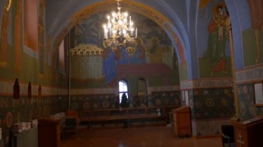 Bir duvar Dormition Katedrali Noel lamba iç kilisenin kutsal Dormition Pochaiv Lavra Ortodoks Manastırı Pochaiv Ukrayna freskler