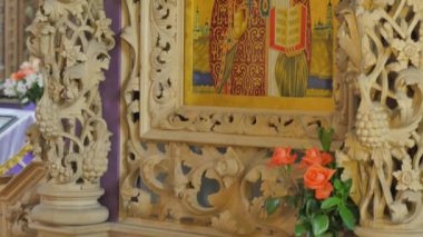 Simge oyma ahşap dekorasyon Trinity gün hizmet yedi kubbeli katedral Panoraması iç kilise dini resimler altın dekorasyon haçlar
