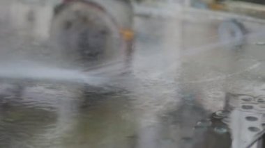 Cam Kenarın ın Su ile Öğütülme, Cam Yakınma, Sac CamLarın Program Kontrollü Makinelerde İşlenmesi Fabrikası