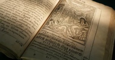 Kiev-Pecherska Lavra Eski-Slav Tarzı Gravürler Yazma Eski Kitap Paterik Kitap Sayfaları Dönüm Aziz Rahipler In Hayatından Episodes