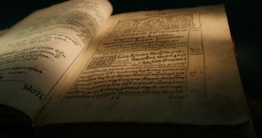 Kiev-Pecherska Lavra Eski-Slav Tarzı Gravürler Yazma Eski Kitap Paterik Kitap Sayfaları Dönüm Aziz Rahipler In Hayatından Episodes