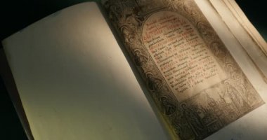 Kiev-Pecherska Lavra Eski-Slav Tarzı Gravürler Yazma Eski Kitap Paterik Kitap Sayfaları Dönüm Aziz Rahipler In Hayatından Episodes