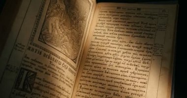 Kiev-Pecherska Lavra Eski-Slav Tarzı Gravürler Yazma Eski Kitap Paterik Kitap Sayfaları Dönüm Aziz Rahipler In Hayatından Episodes