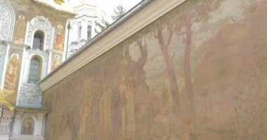 Kiev-Pechersk Lavra fresk Kievo-Pecherska Kilisesi Theodosius Pechersky haç ve el eski adamları ile babalar için ana giriş