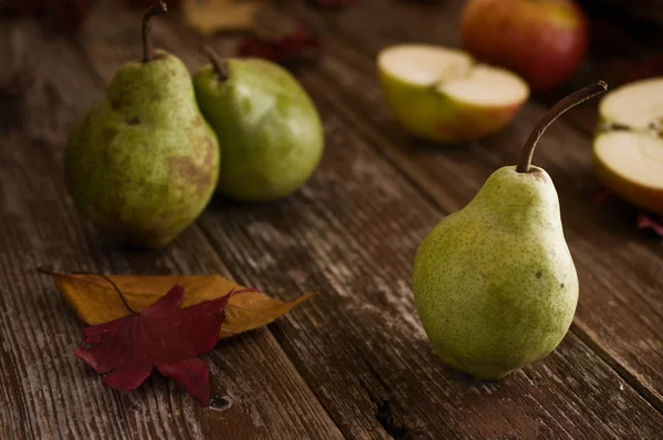 Williams armut rustik sonbahar ortamda sıralamak