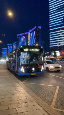 Gece Yeni Arbat Bulvarı