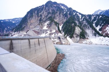 Kurobe Barajı, Japonya