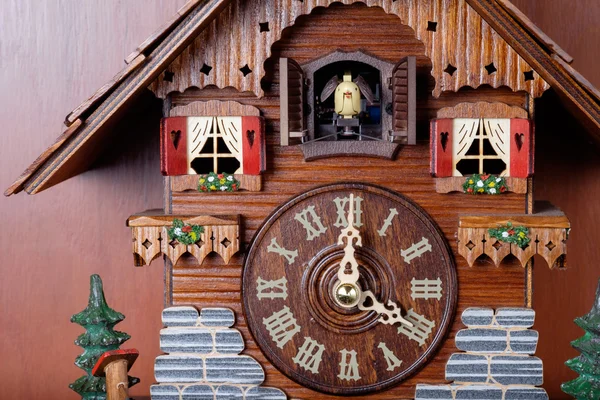 Cuckoo clock with birdie — Stock Photo, Image