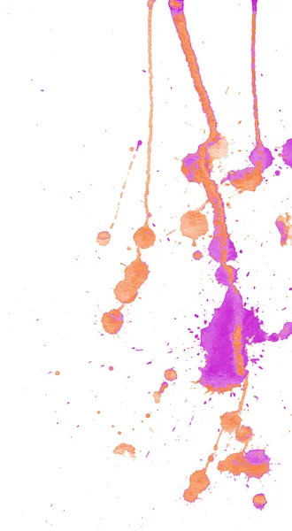 Luminoso arancione e rosa spruzzi di acquerello viola e macchie su sfondo bianco. Pittura ad inchiostro. Illustrazione disegnata a mano. Arte astratta acquerello . — Vettoriale Stock
