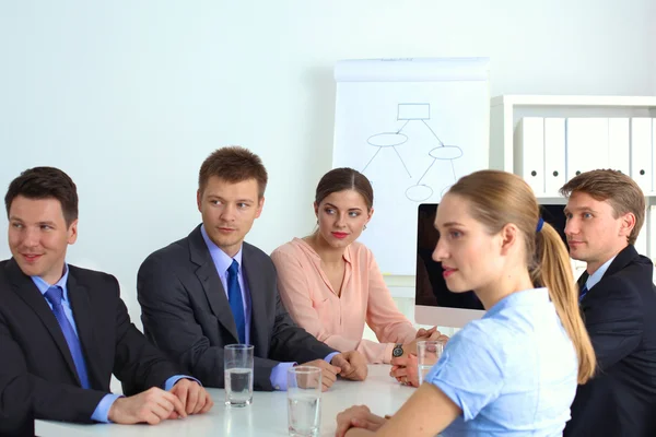 Business meeting -  manager discussing work with his colleagues — Stock Photo, Image