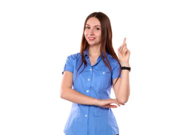 Genç güzel kız eğleniyor portresi kapatın. Doğal makyaj