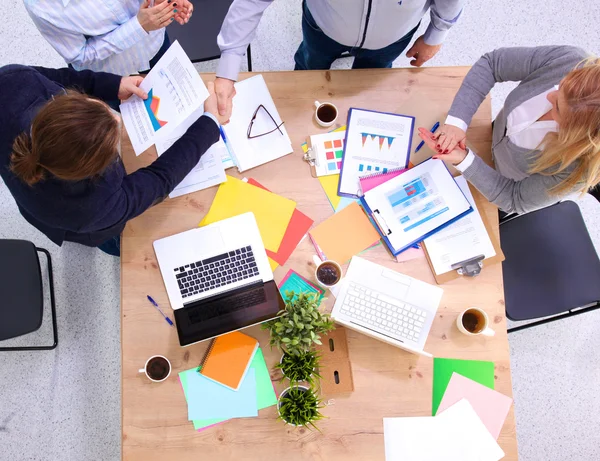 Reunión de negocios en la mesa. Vista desde arriba — Foto de Stock