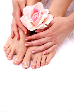 bacaklar ve eller portre üzerinde güzel manikür pedikür