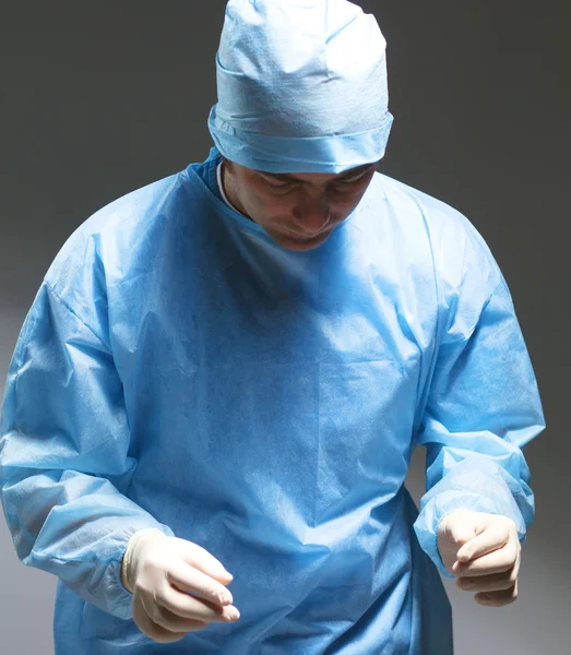 Surgeon in uniform close-up ready to step — Stock Photo, Image