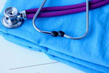 Stetoskop tıbbi kat arka plan üzerinde