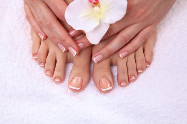 Mükemmel spa ile güzel ayak tırnak pedikür Fransız