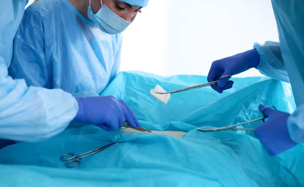 Uma equipe de cirurgiões talentosos para realizar a operação — Fotografia de Stock
