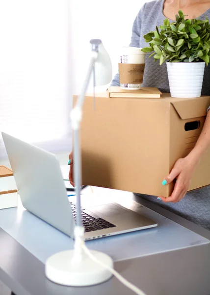 Happy team of businesspeople moving office, packing boxes, smiling — Stock Photo, Image