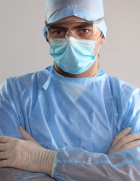 Cirurgião em close-up uniforme pronto para o passo — Fotografia de Stock