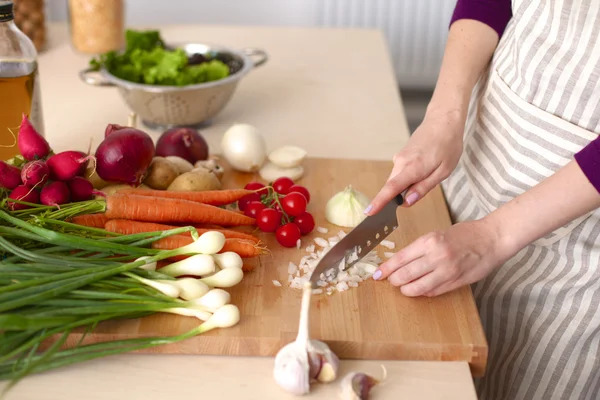 Young Woman Cooking in the kitchen. Healthy Food — Stock Photo, Image